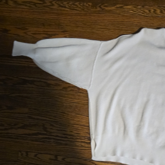 Aerie Women's Ribbed Ivory Oversized Sweater - Picture 4 of 8